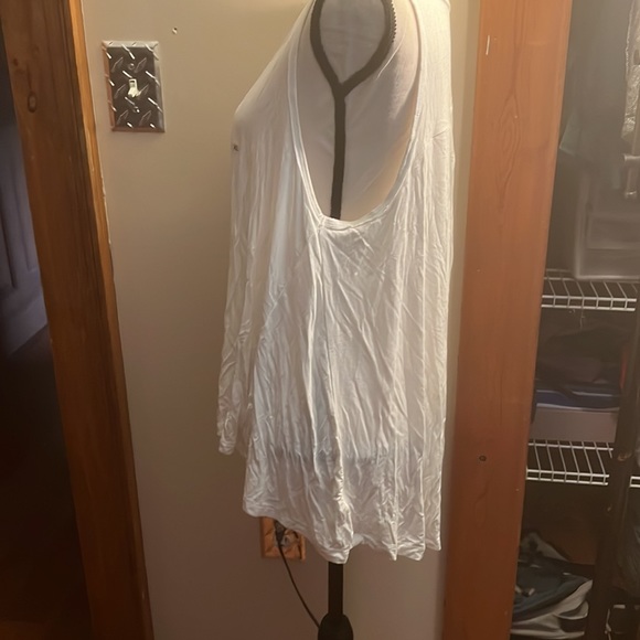 Soft sexy tank shirt - Picture 3 of 6